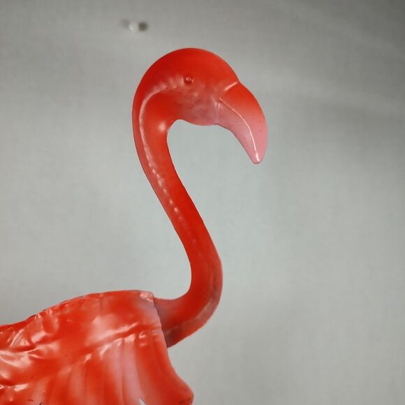 Trueliving Outdoors Standing Metal Flamingo Garden Decor Sculpture Yard Art - Picture 12 of 16